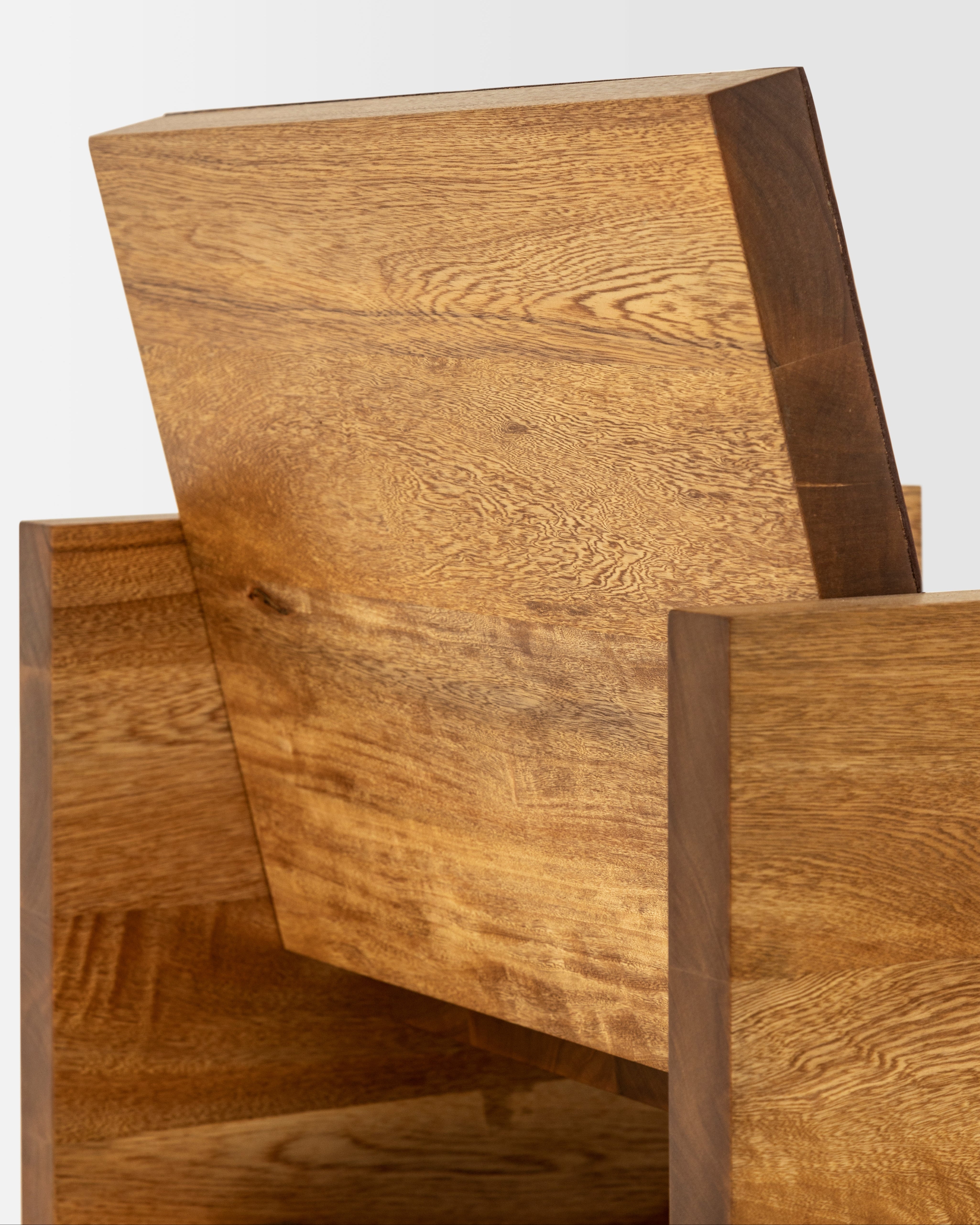 Clavijero Lounge Chair