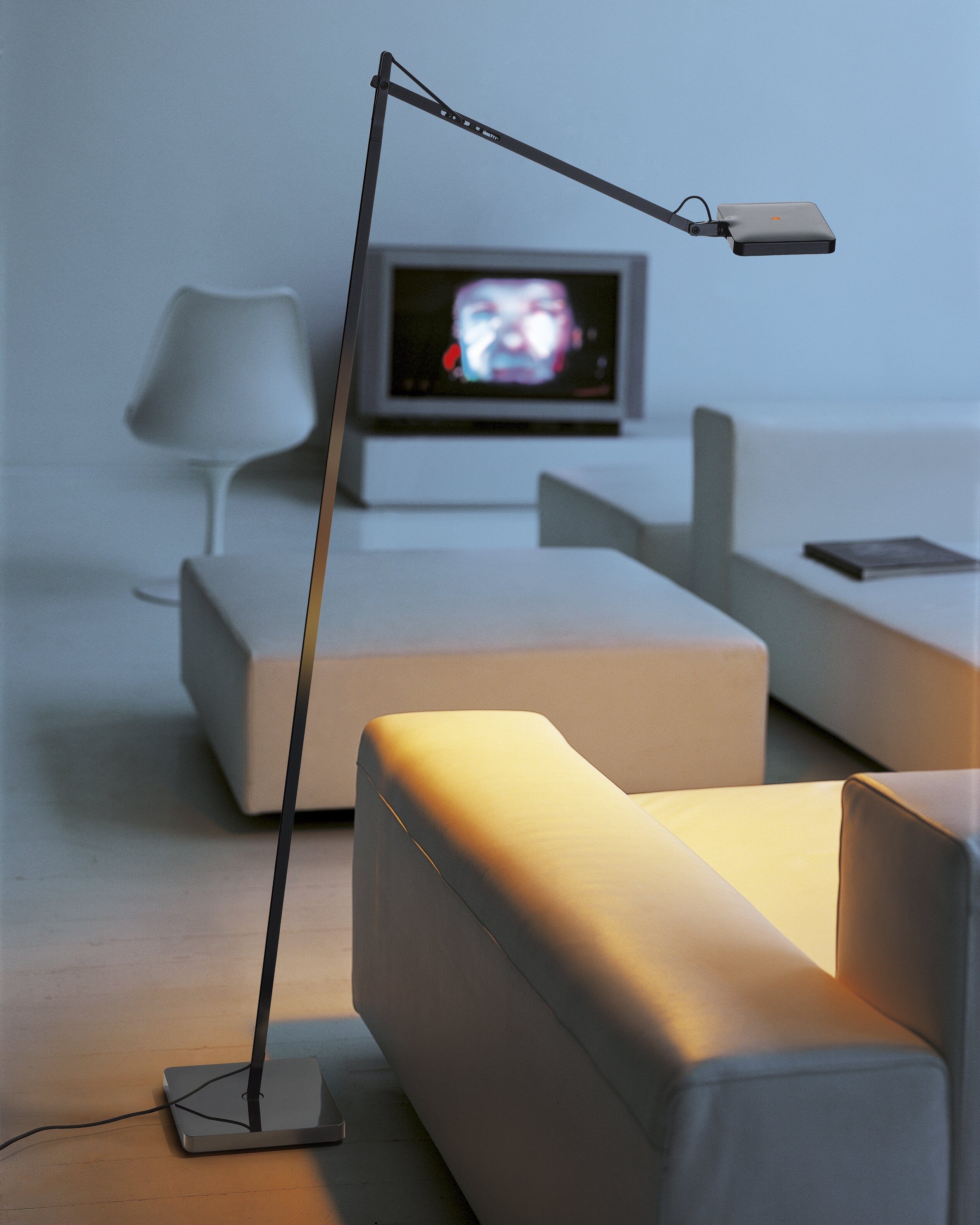 Kelvin Led Floor