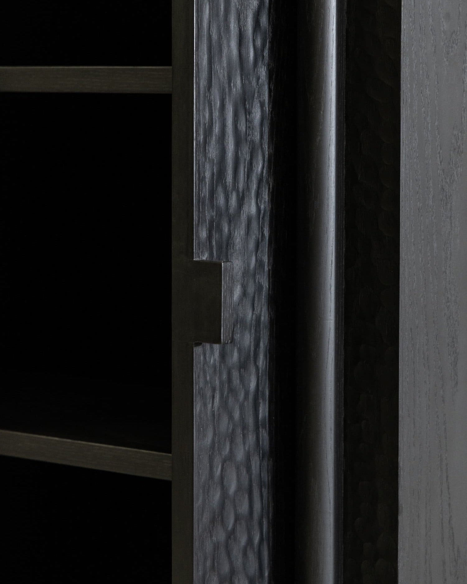 Duna Cabinet
