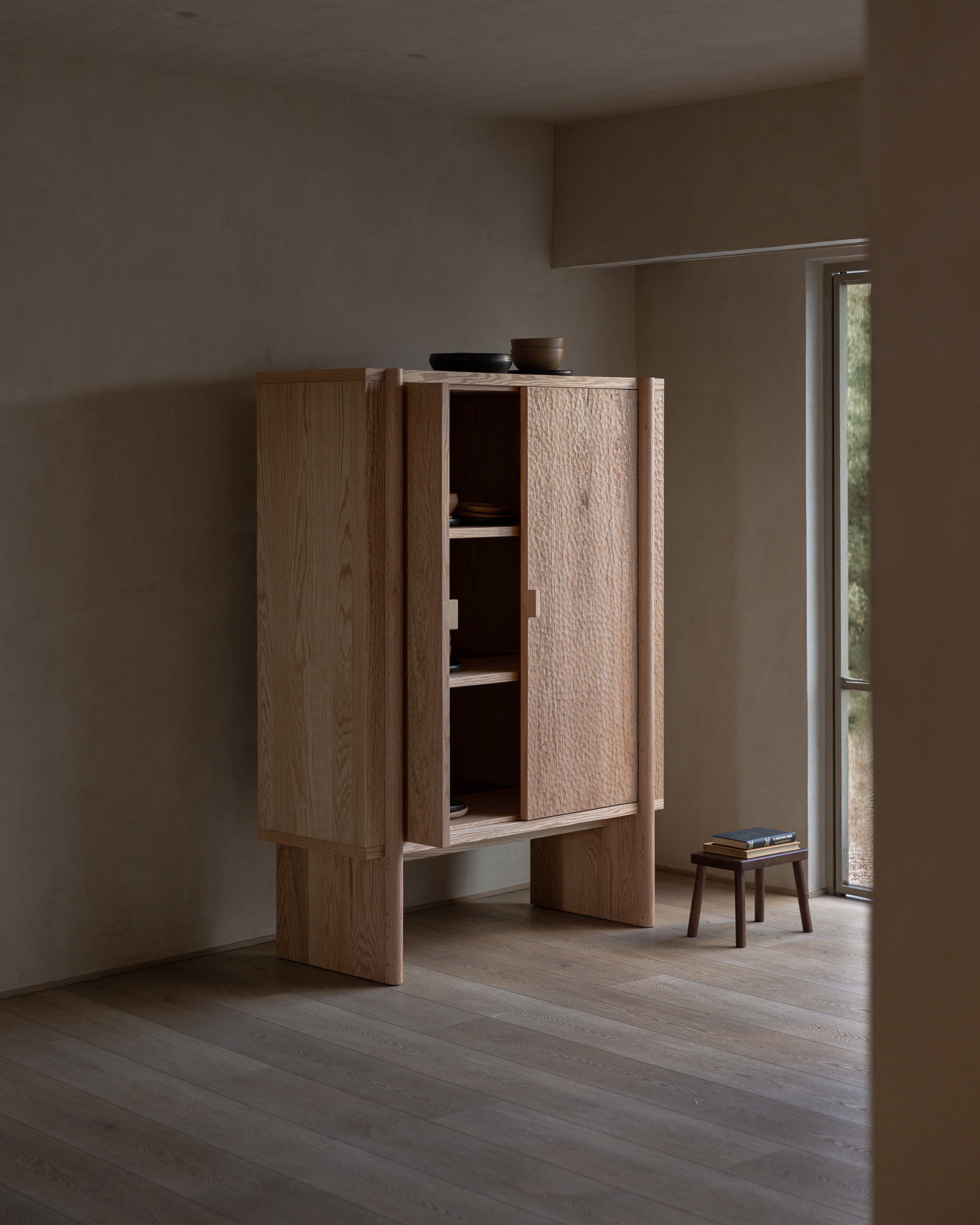 Duna Cabinet